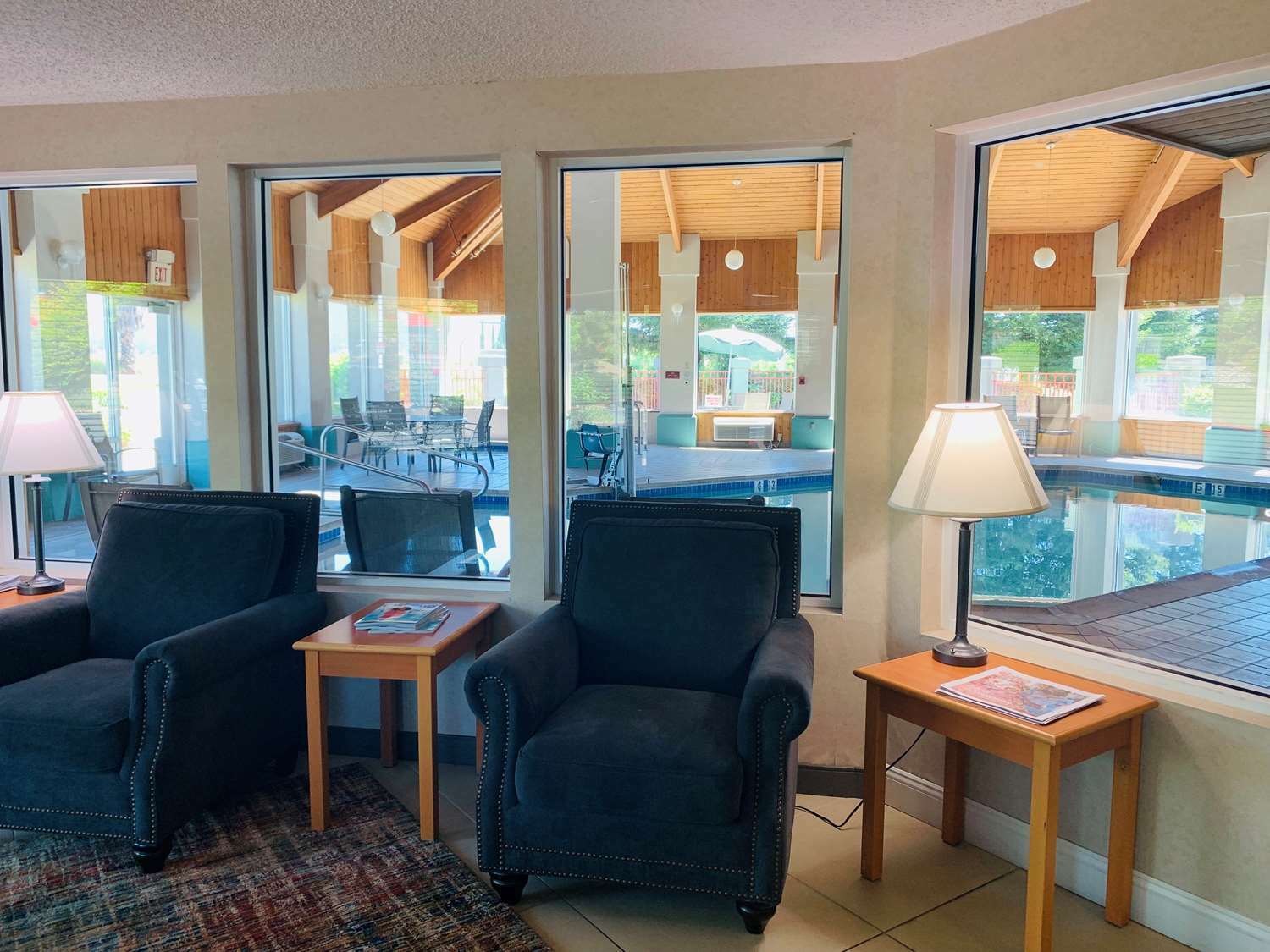 SureStay Plus Hotel by Best Western Redding Interior foto