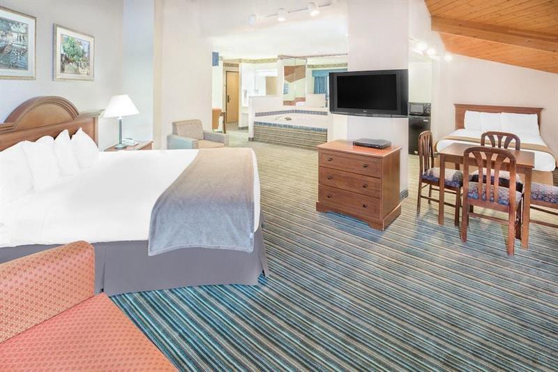 SureStay Plus Hotel by Best Western Redding Exterior foto