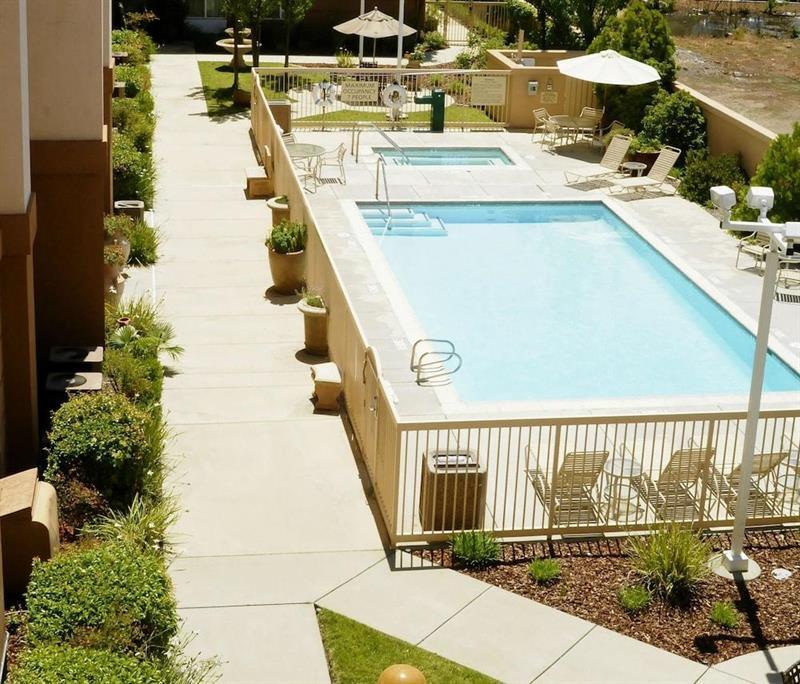 SureStay Plus Hotel by Best Western Redding Exterior foto